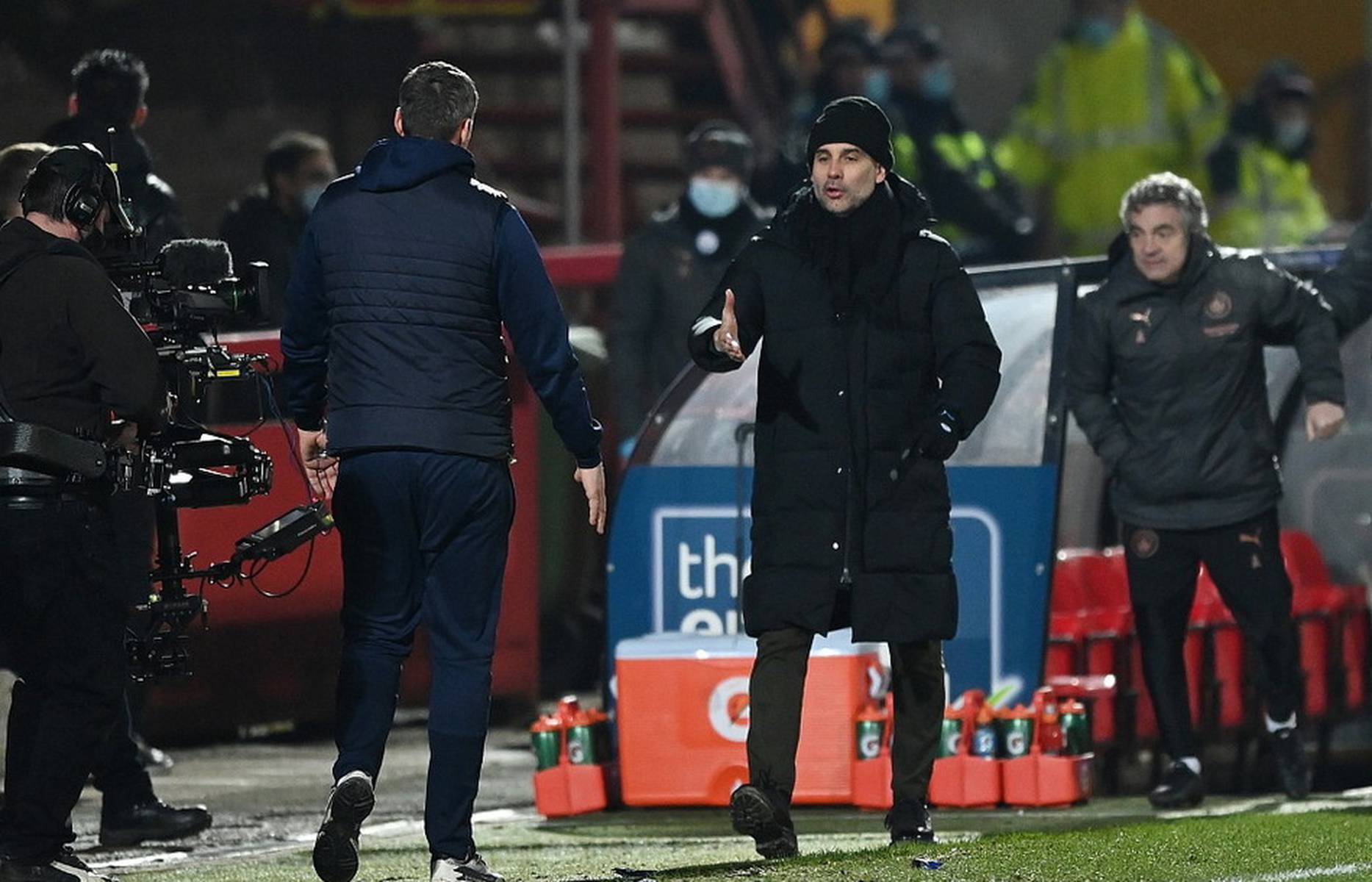 0万欧元的 0万欧元的